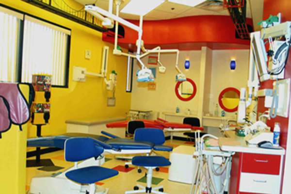Yellow exam room at Arizona Pediatric Dentistry and Orthodontics